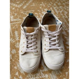 Toms - Travel Lite Low Canvas Lace Up Sneaker